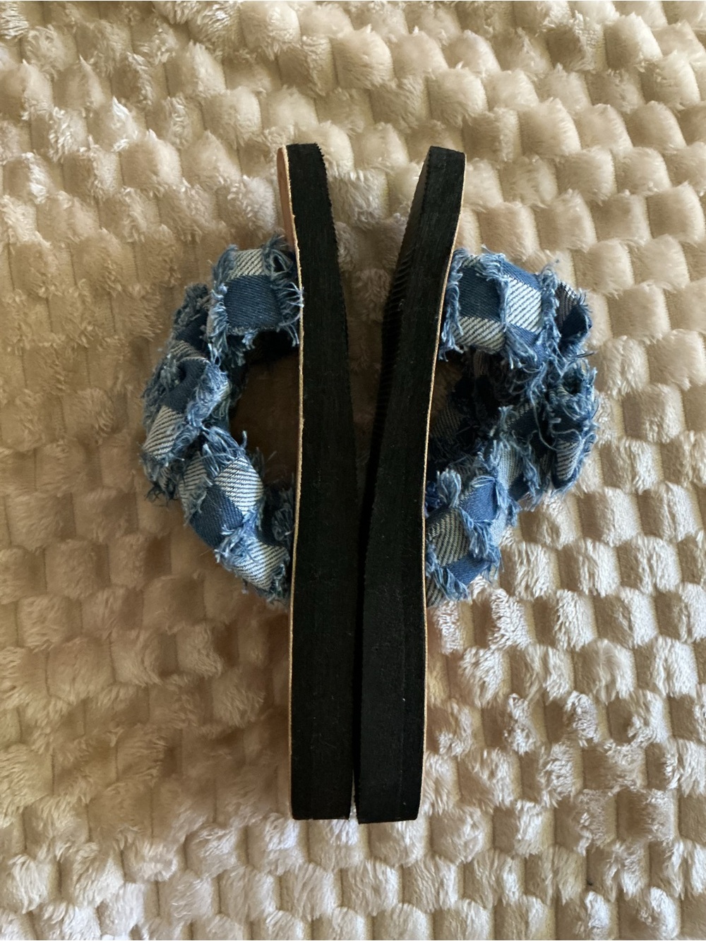 💙 Denim Ruffle Slide Sandals – Size 43 💙 - Picture 6 of 6